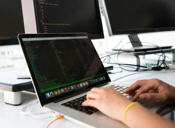 christina-wocintechchat-com-6Dv3pe-JnSg-unsplash christina-wocintechchat-com-6Dv3pe-JnSg-unsplash